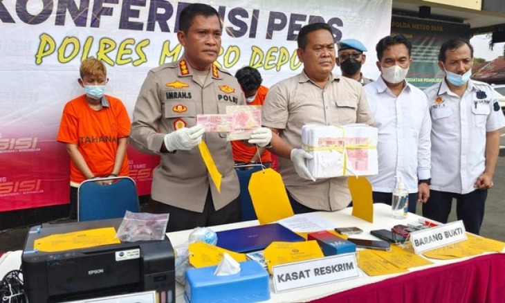 Peredaran Uang Palsu Pecahan Rp100 Ribu dengan Cara Belanja di Pasar Tradisional