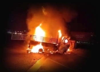 Pickup Tabrak Pmbatas Jalan diJalur Pantura Subang, Pasutri Tewas Terpanggang, Tiga Alami Luka
