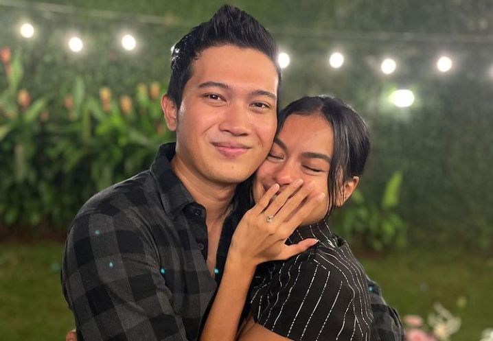 Menilik Calon Suami Eva Celia, Demas Narawangsa Tentang Profil, Biodata dan Agamanya