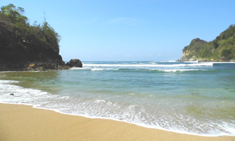 Penyempurnaan Wisata Pantai Pasir Pekalongan 