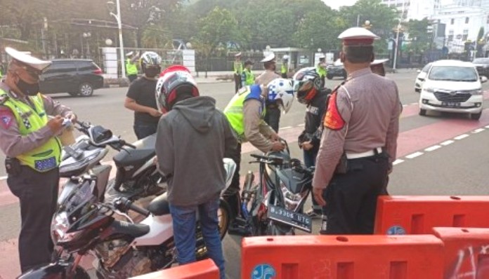 Para Night Ride atau Sunmori Tujuan Lembang, Baca Ini Agar Tak Ditilang