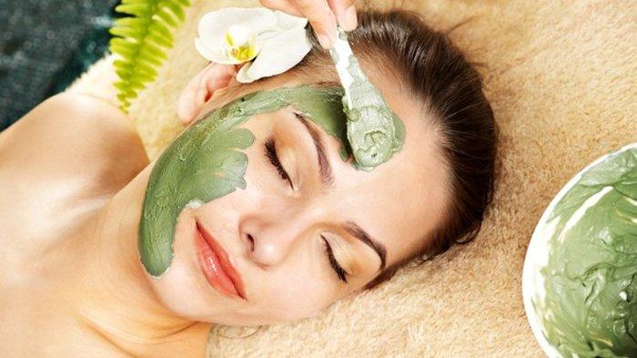 Miliki Wajah Glowing dengan Masker Bahan Alami