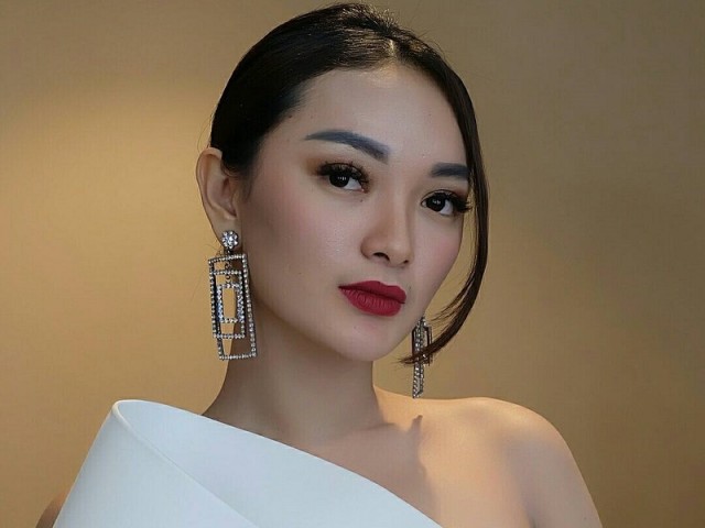Mengulik Rumah Tangga Zaskia Gotik, dari Isu Sirajuddin Bangkrut, Hingga Gotik Dilarang Nyanyi