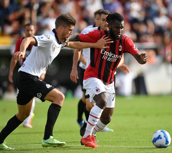 MU Ingin Kessie sebagai Pengganti Pogba dan van de Beek