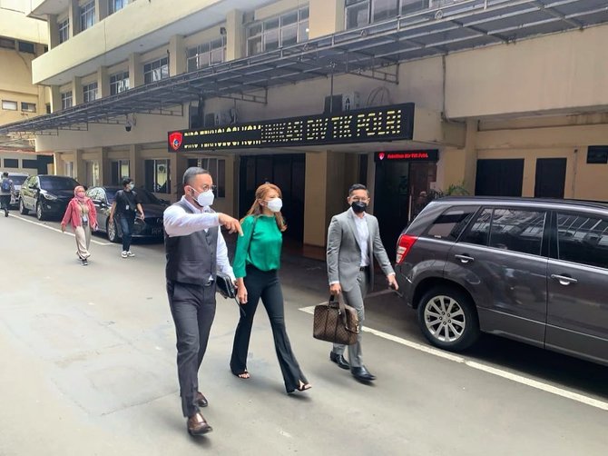 Tamara Bleszynski Datangi Bareskrim Polri untuk Minta Keadilan