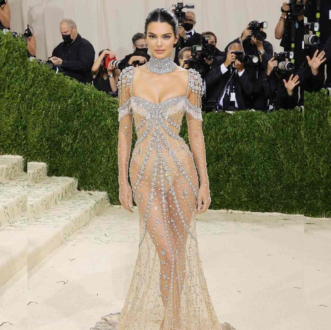 2021, Busana 'Naked Dress' Digemari Selebriti 