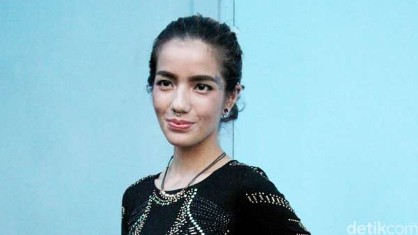 Pengakuan Sheila Mercia: Hidup Gue Dulu Busuk Suka Mabuk dan Seks Bebas