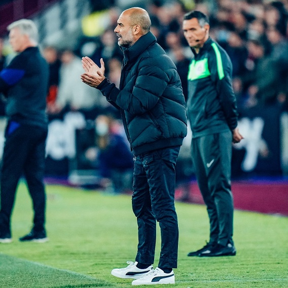 Guardiola Sebut Xavi Siap Latih Barcelona