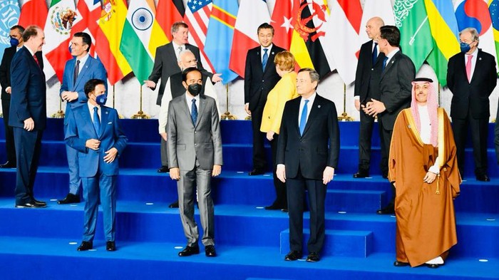 Bertemu Jokowi, Emmanuel Macron Tulis Kalimat Gunakan Bahasa Indonesia di Medsos
