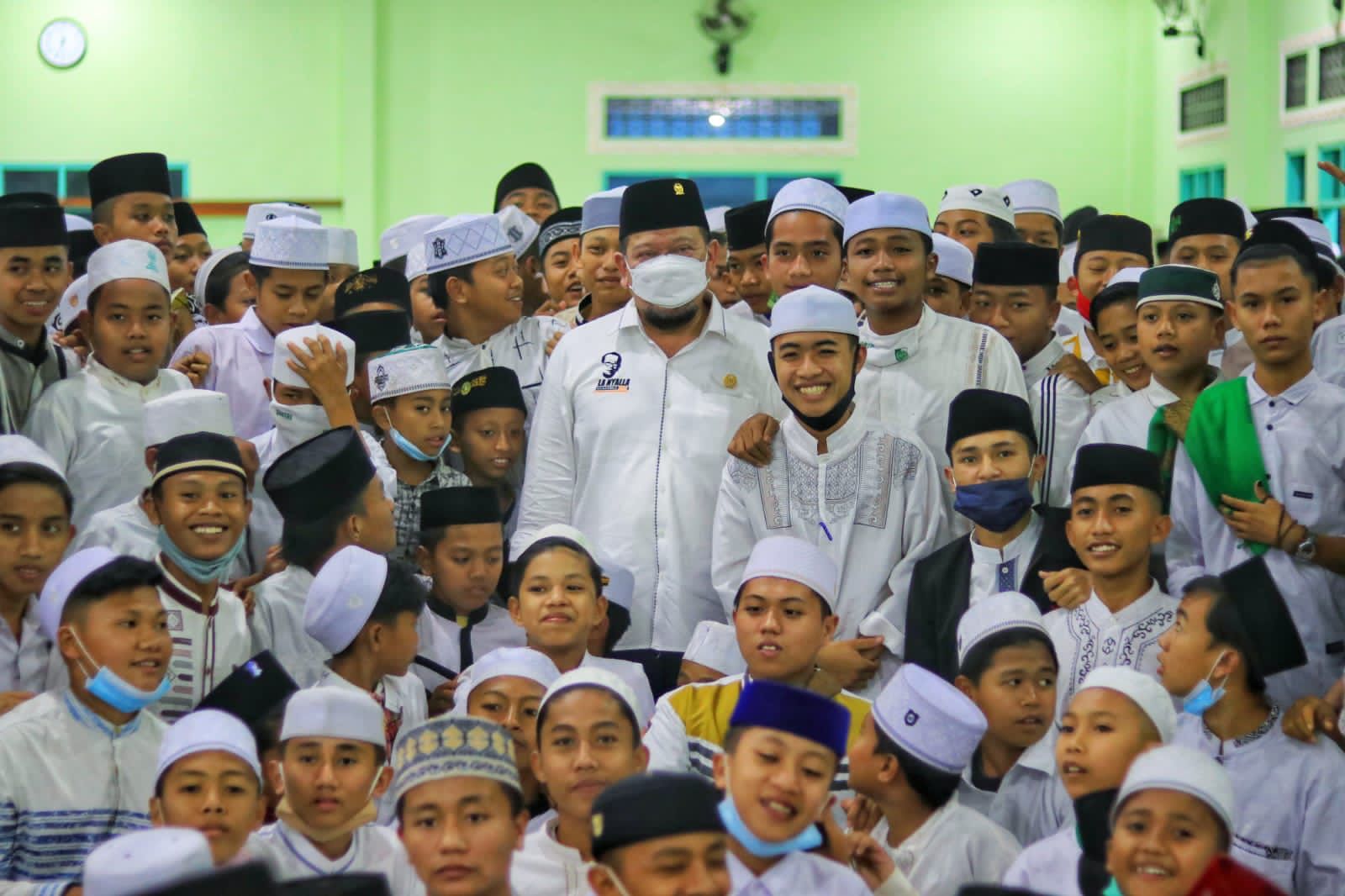 Ketua DPD RI Dorong Percepatan Vaksinasi 27 Juta Anak Indonesia