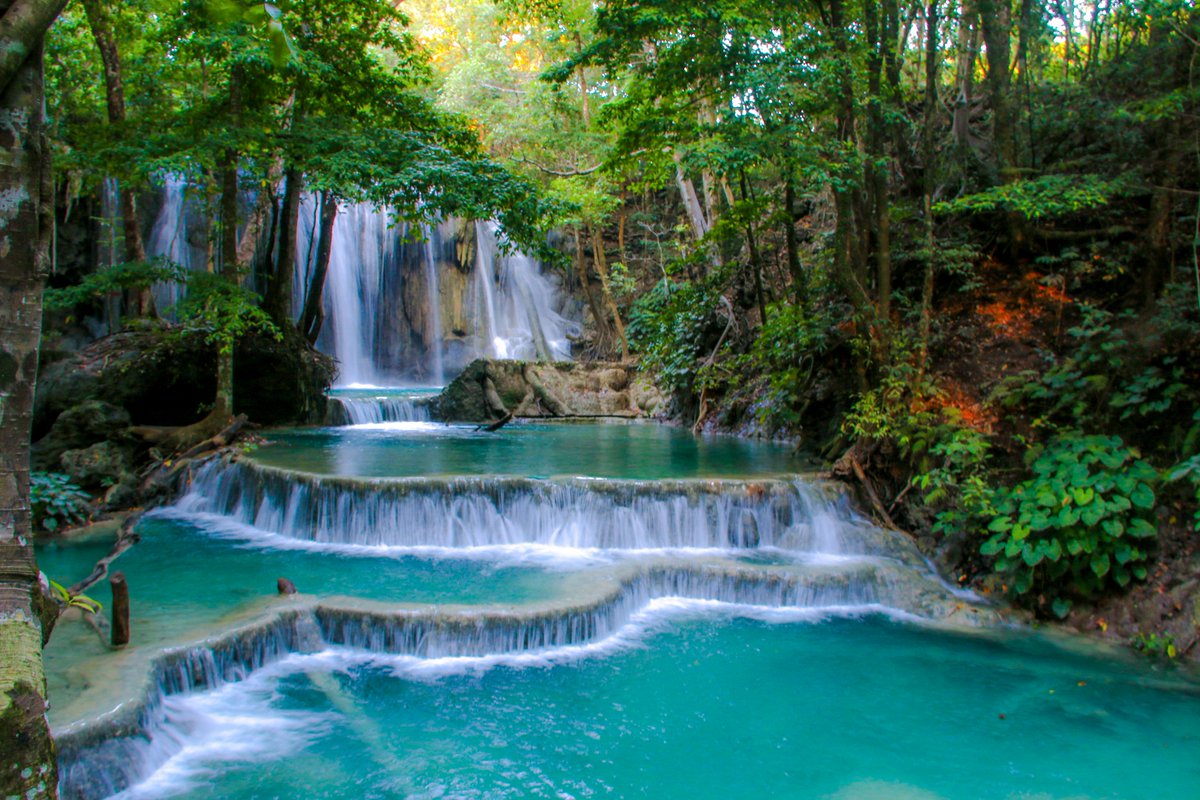 Air Terjun Mata Jitu Queen Waterfall di Pulau NTT