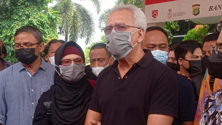 Istri Iwan Fals, Rossana Diduga Palsukan Akta Pendirian Organisasi OI