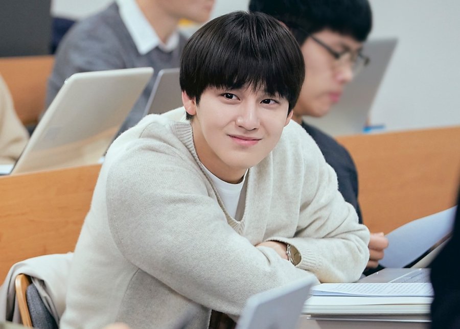 Rasakan Pesona Kim Bum di Ghost Doctor
