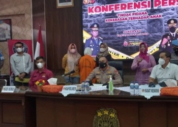 Hanya Tak Bisa Diam, Bocah 5 Tahun Ini Dirantai