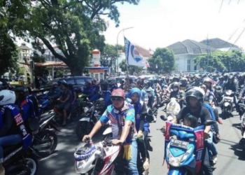 Aremania Konvoi Sambut Sang Juara Piala Presiden 2022
