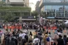 Bocah Perempuan di Depok Sendirian Catwalk di Zebra Cross, Viral