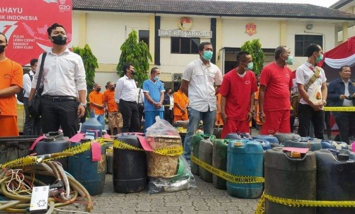 Terciduk, 66 Penimbun dan Pengoplos Puluhan Ton BBM Bersubsidi