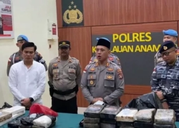 Ditemukan 36 Kg Kokain Tak Bertuan di Tepi Pantai Tunjuk 