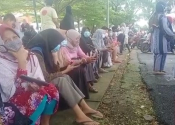 Wajib Celupkan Jari ke Tinta, Warga Lebak Beli Minyak Goreng Rasa Pemilu
