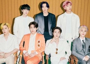 Para Member BTS Mengikuti Sensasi Viral 'Kacha Badam'
