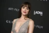 Dakota Johnson Berbagi Pengalaman 'Psikotiknya' di Film Fifty Shades