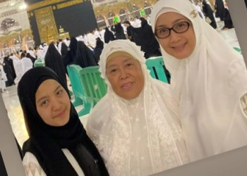 Ibunda Meninggal Dunial, Dessy Ratnasari: Tertutup Sudah Pintu Surgaku