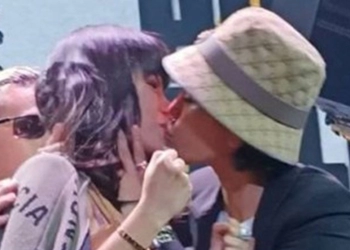 Segera Bertanding Tinju, Nikita Mirzani Malah Cium Bibir Dinar Candy, Ada yang Panas