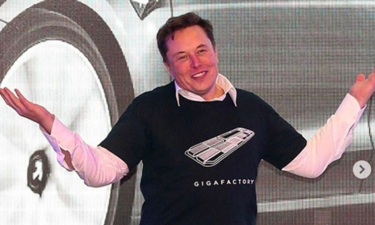 Elon Musk Dinobatkan Sebagai 