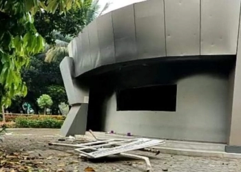 Diamankan 17 Terduga Pembakaran Pospol Pejompongan