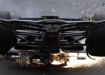 Pembalap F1 dari China Alami Kecelakaan Mengerikan