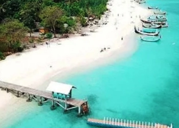 Wisata Bahari di Gili Labak, Nikmati Cantiknya Terumbu Karang