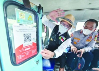 Mudahkan Layanan Angkutan Umum, Gubernur Jabar Luncurkan Aplikasi Jaramba