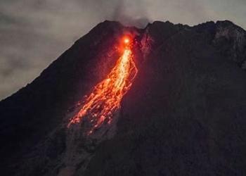 BPPTKG Catat Gunung Merapi Alami 161 Kali Gempa Guguran