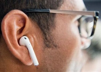Inilah Efek Samping Sering Gunakan Headset Secara Berlebihan