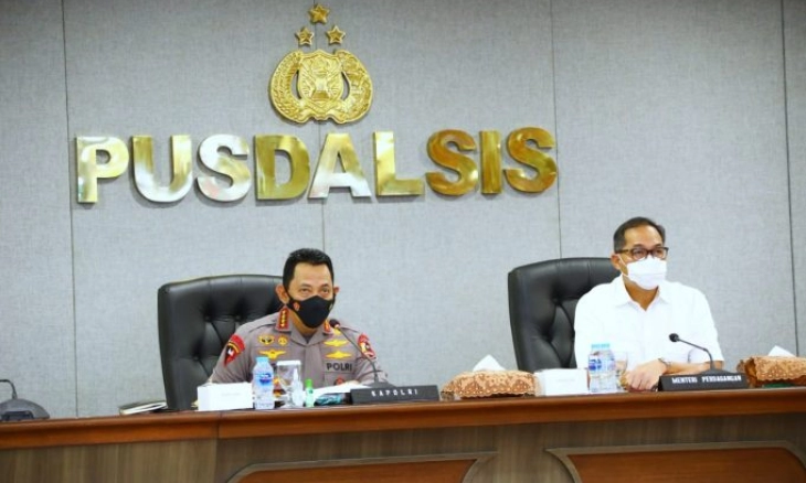 Kapolri-Mendag Instruksikan Kapolda dan Kapolres Pastikan Ketersediaan Migor di Pasar