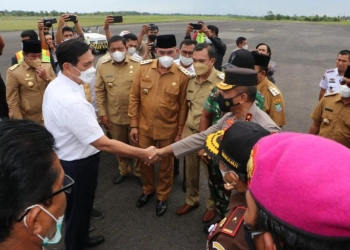 Menko Kemaritiman dan Investasi Silahturahmi Desa dan Pelantikan Pengurus APDESI Bengkulu