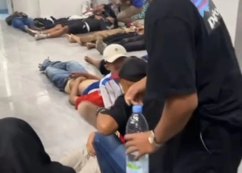 Kerusuhan di Stadion Kanjuruhan Malang, 40 Warga Sipil dan 2 Polisi Tewas.
