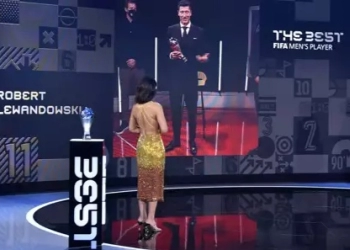 Lewandowski Pemain Terbaik FIFA 2021 Singkirkan Messi dan Salah