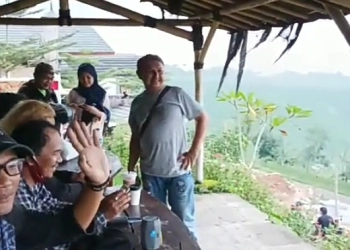 Melihat Terasering Persawahan dari Villa Ciboer Pass Desa Bantaragung Majalengka