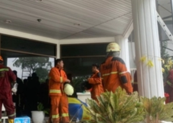 Libur Imlek Istri Ngantor, Suami Bakar Sofa Kantor Bappeda Riau