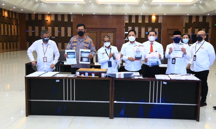 KKP Tangkap Dua Kapal Ikan Asing Berbendera Malaysia, Selamatkan Potensi Kerugian Rp19,9 Miliar