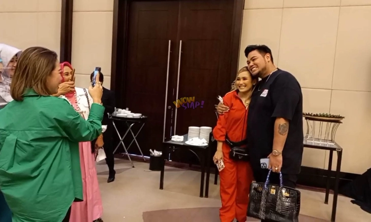 Ayah Ayu Ting Ting Sebut Ivan Gunawan Mantu Idaman
