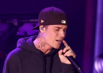 Justin Bieber Lanjut Tur Dunia Usia Alami Lumpuh Wajah