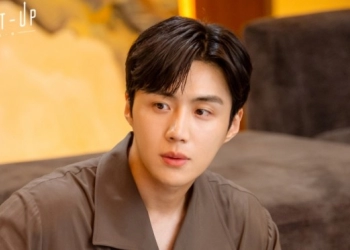 Kim Seon Ho Minta Maaf atas Rumor yang Melibatkan Mantan Pacar
