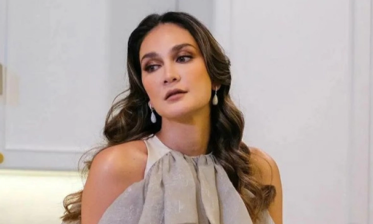 Luna Maya Lakukan Hal Mengejutkan dan Menuai Simpati Netizen