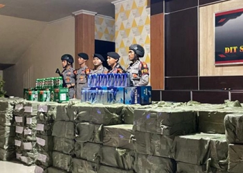 349 Karung Miras dari China Diamankan Polda Maluku Utara