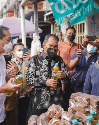 Distributor Diminta Segera Gelontorkan Minyak Goreng ke Pasar Rakyat