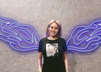 Nikita Mirzani Naik Pitam Saat Fuji Ungkap Alasannya Pasang Tarif Rp 30 Juta