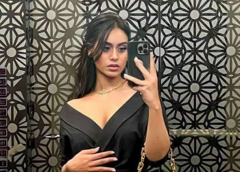 Foto Hot Nysa dengan Gaun Hitam Viral 