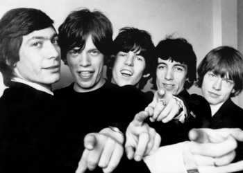 The Rolling Stones Manggung Dadakan Kenang Drummer Charlie Watts